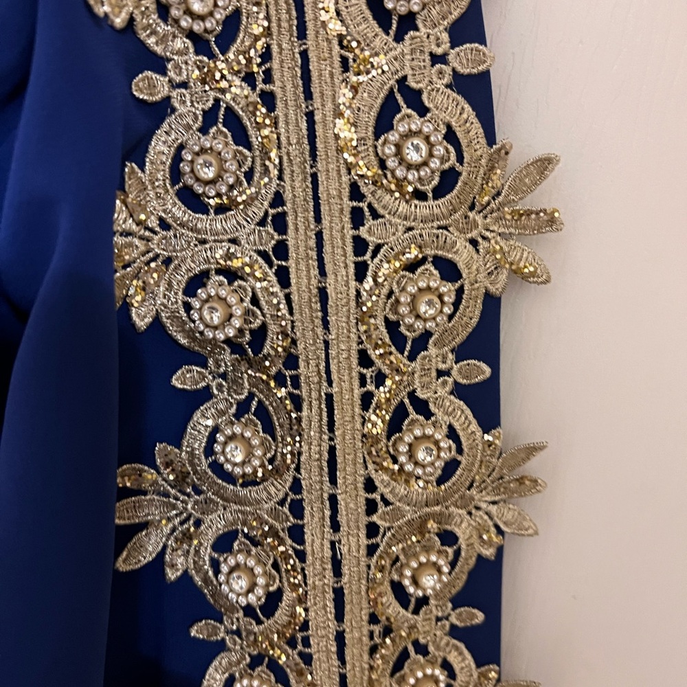 Elegant Blue and Gold Women's Dress - Picture 9 of 14